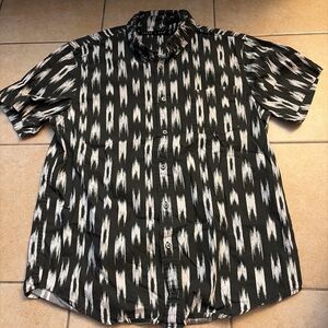 Edgar + Ash Black & White Pattern Short Sleeve Button Up Men’s Medium